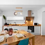 Coeur De - A 300m Des Plages - Parking - Fn Apartment Antibes