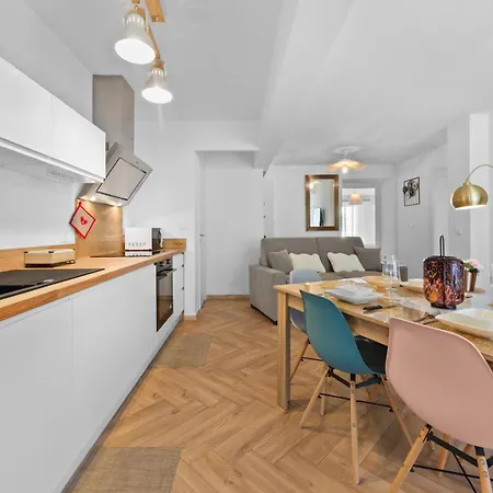 公寓 Coeur De - A 300m Des Plages - Parking - Fn 昂蒂布