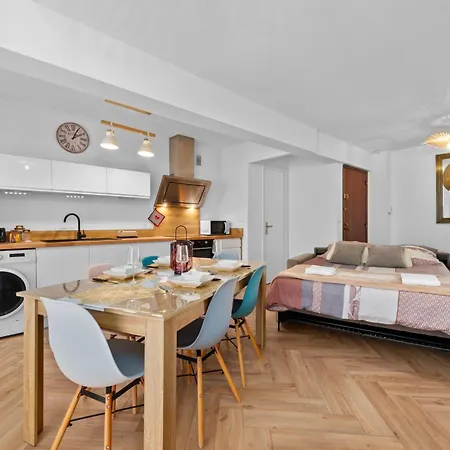 Coeur De - A 300m Des Plages - Parking - Fn Appartement Antibes