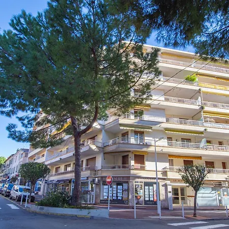 Coeur De - A 300m Des Plages - Parking - Fn Appartement Antibes