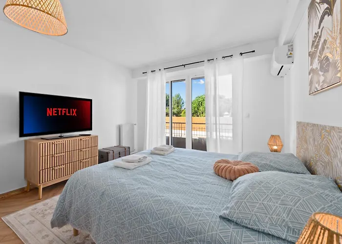 Coeur De - A 300m Des Plages - Parking - Fn * 昂蒂布