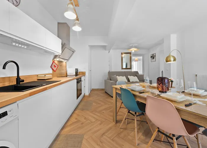 公寓 Coeur De - A 300m Des Plages - Parking - Fn 昂蒂布